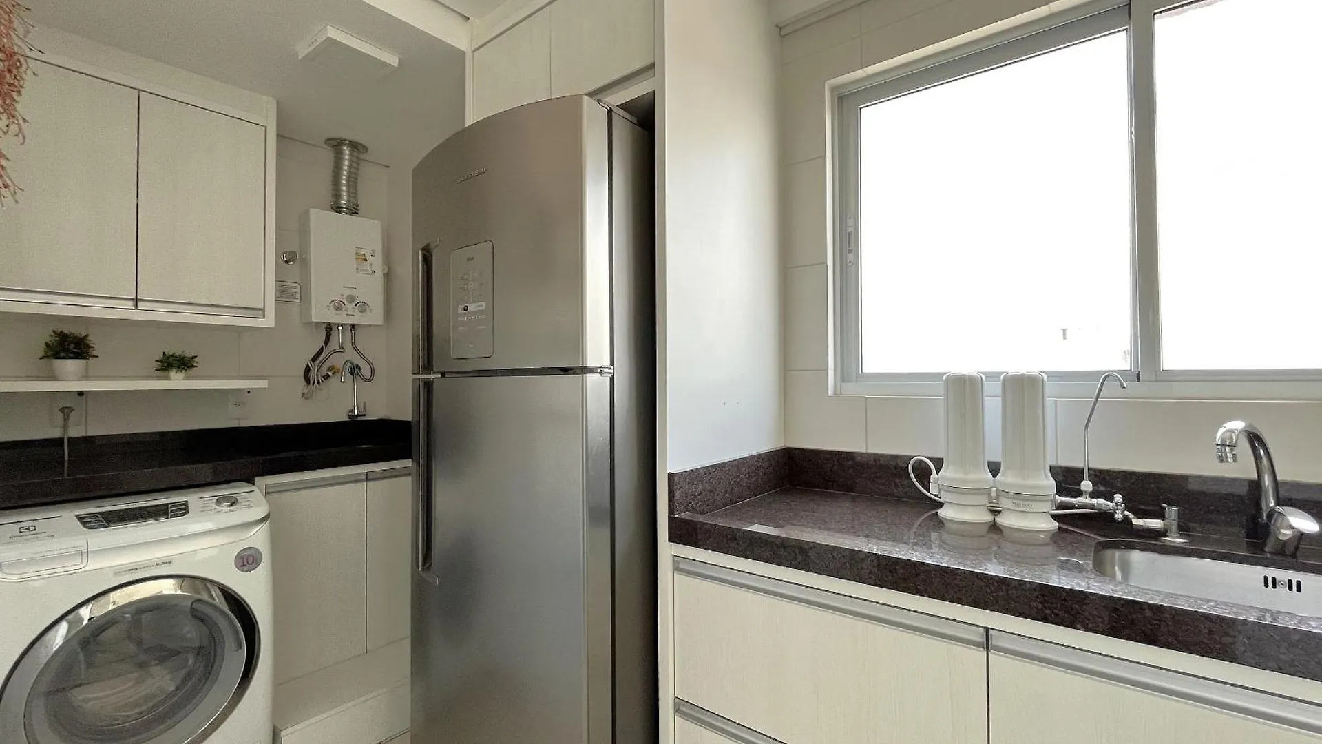Bali Beach Picarras - Condominio Resort Apartamento