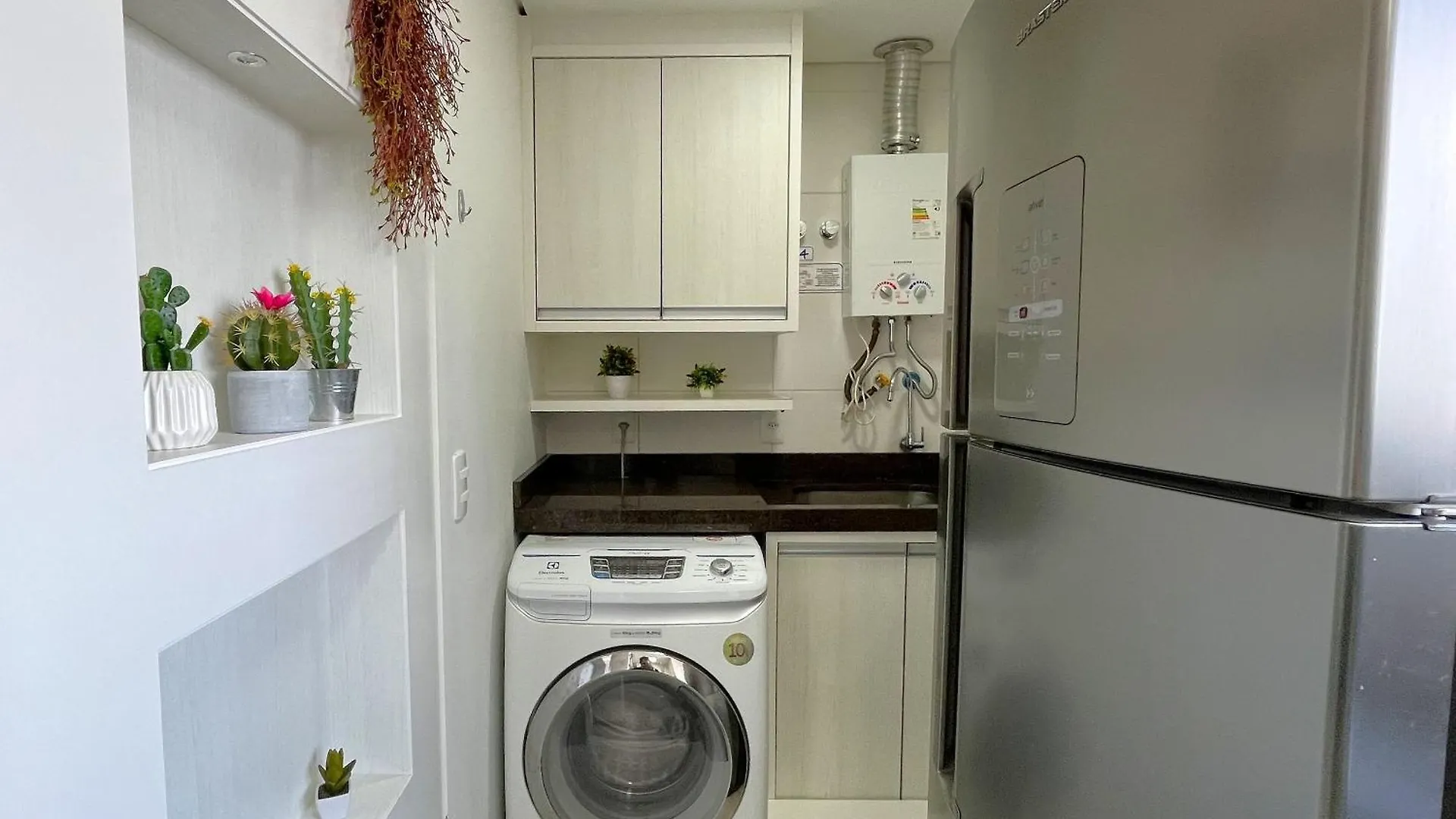 Bali Beach Picarras - Condominio Resort Apartamento