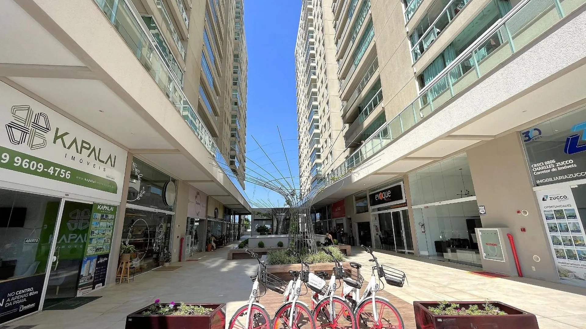 Apartamento Bali Beach Picarras - Condominio Resort